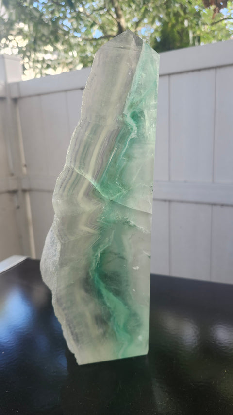 4.5 pound Massive druzy florite free form tower! 10.5 inches tall by 4 wide, 1.5 thick