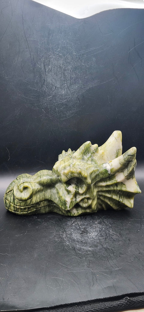 Serpentine dragon skull! 1.12 pounds, 4.5 inch head, 6.5 nose to horn
