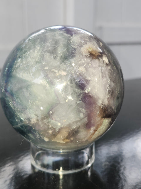Florite sphere! 1.14 pounds, 79mm, 3.13 inches