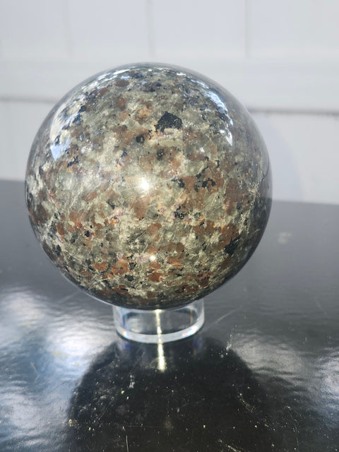 Flame stone "yooperlite" sphere! 1.8 pounds, 79.1mm, 3.11 inches