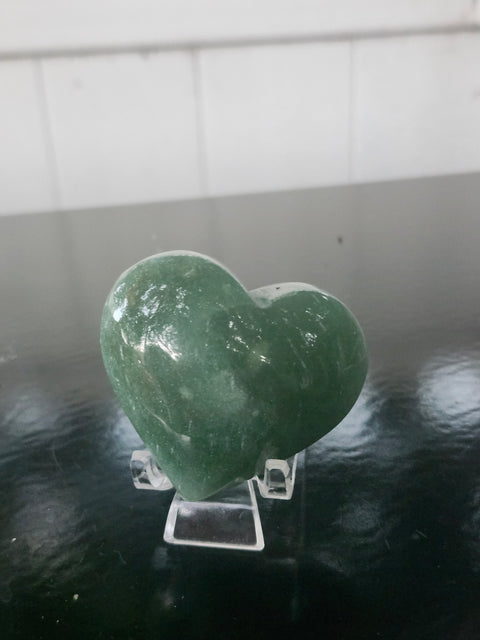 Green aventurine heart! 2.5 ounces, 2.3 inches