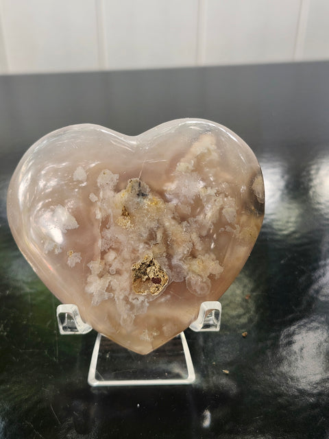 Flower agate heart! 4.5 ounces, 3 inches wide, 2.8 inches tall
