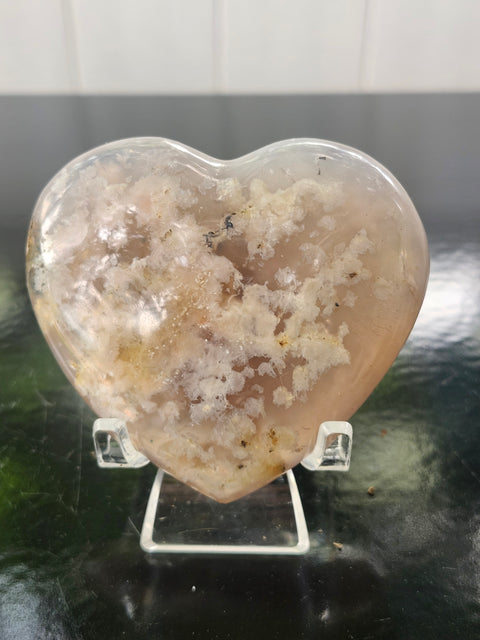 Flower agate heart! 4.5 ounces, 3 inches wide, 2.8 inches tall