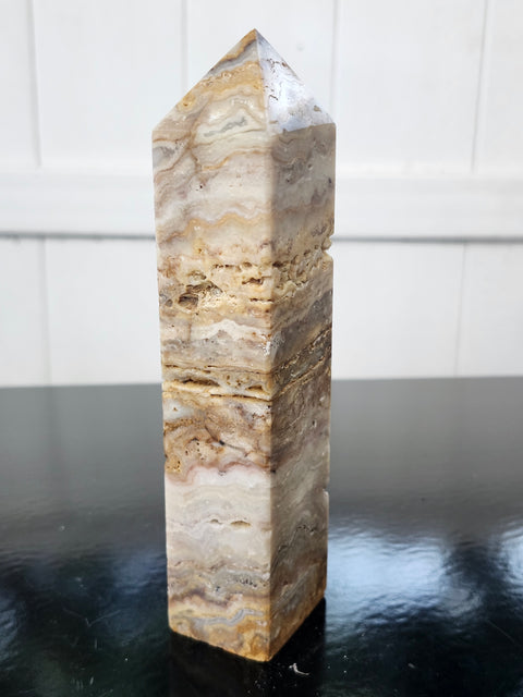 Yellow jasper tower! 13.5 ounces, 6.3 inches tall