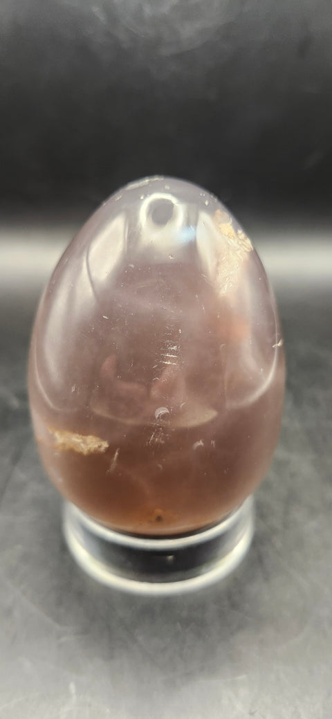 Agate egg! 9.2 ounces, 2.8 inches tall, 2 wide