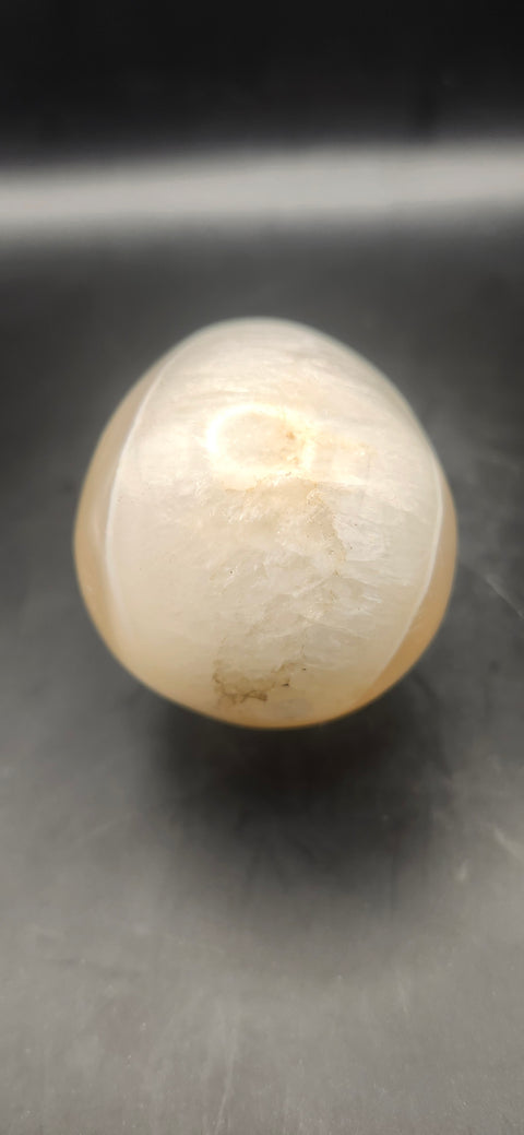 Quartz,agate egg! 5.8 ounces, 2.5 inches