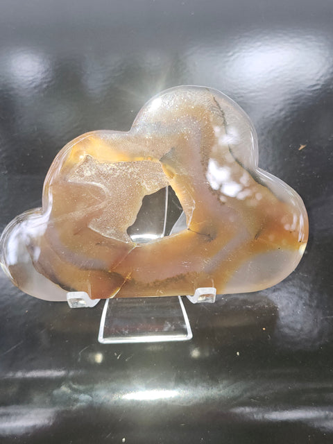 Druzy agate cloud! 6.4 ounces, 5.2 inches wide, 3.6 tall