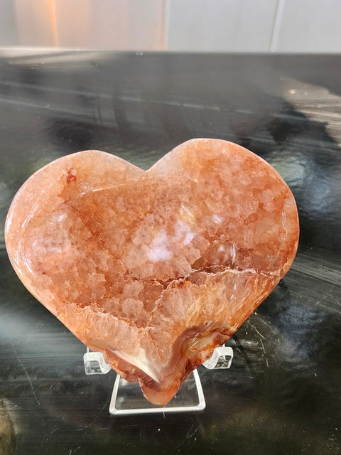 Snakeskin agate heart! 5.4 ounces, 3.4 inches tall, 3.1 inches wide