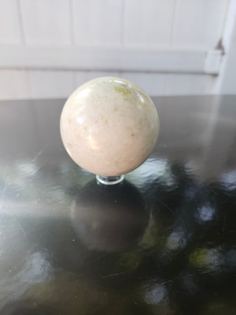 Serpentine sphere! 7 ounces,51.4mm, 2 inches
