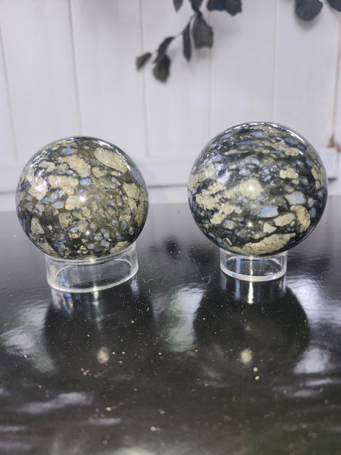 Llanite que sera sphere! 11 ounces, 60.5mm, 2.38 inches