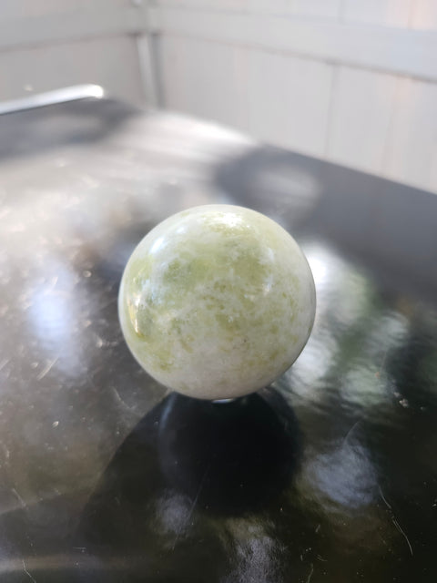 Serpentine sphere! 7 ounces,51.4mm, 2 inches