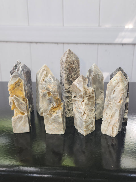 Sphalerite tower! 2 to 3 ounces, 2.9 to 3.8 inches