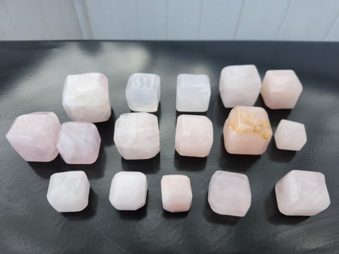 crystals spheres towers gemstones geodes skulls Amathyst rose quartz