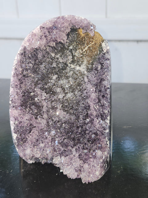 Amethyst cut base free from! 2.2 pounds, 4.8 inches tall, 3.3 inches wide