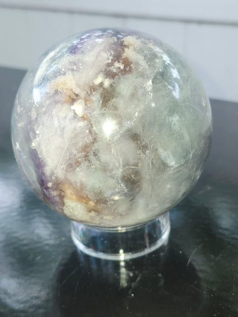 Florite sphere! 1.14 pounds, 79mm, 3.13 inches