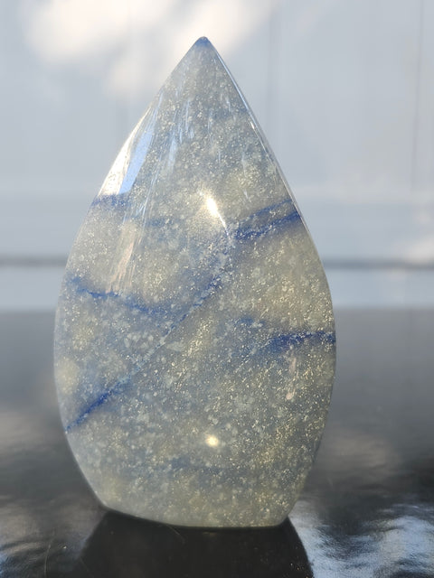 Blue aventurine tear tower! 3.1 inch, 4.2 ounces