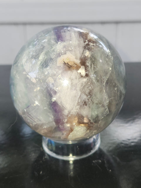 Florite sphere! 1.14 pounds, 79mm, 3.13 inches