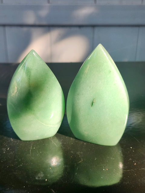 Green aventurine tear tower! 3.1 inches, 4.8 ounces!