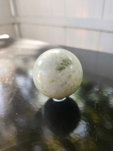 Serpentine sphere! 7 ounces,51.4mm, 2 inches