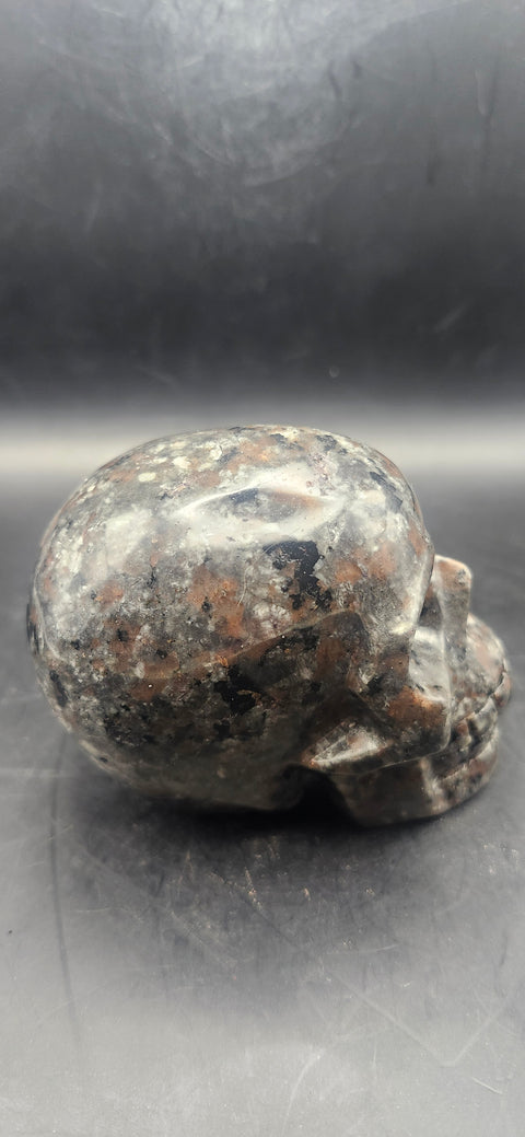 Flame stone "yooperlite" skull!! 3 inches tall, 3 long, 15 ounces