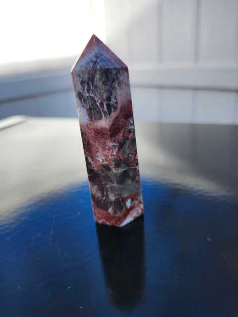 crystals spheres towers gemstones geodes skulls Amathyst rose quartz