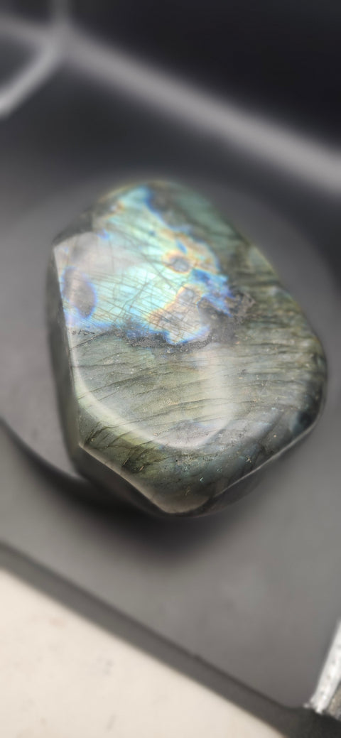 Labradorite free form! 1.11 pounds, 4.7 inches wide by 3.5 tall