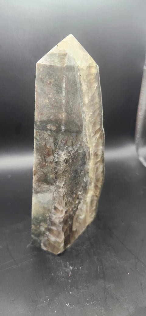 Druzy agate free form tower! 1.1 pounds, 5.45 inches