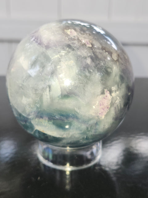 Florite sphere! 1.14 pounds, 79mm, 3.13 inches