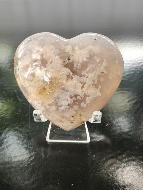 Flower agate heart! 4.5 ounces, 3 inches wide, 2.8 inches tall