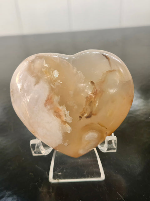 Flower agate heart! 5 ounces, 2.4 inches wide, 2.2 tall