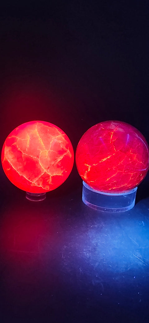Pink crackle quartz sphere! Uv reactive, 58.5mm, 2.3 inches, 9.8 ounces