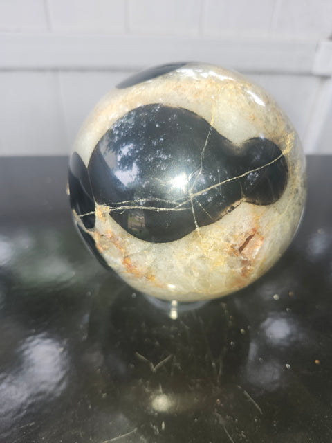 3.1 pound,97.7 mm, 3.84 inch druzy agate sphere