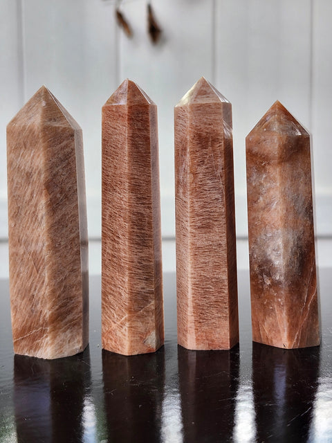 Peach moonstone tower! 3.1 inches, 2 to 3 ounces