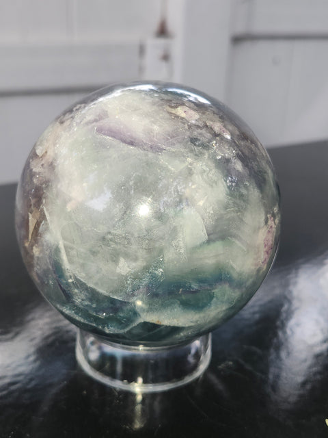 Florite sphere! 1.14 pounds, 79mm, 3.13 inches