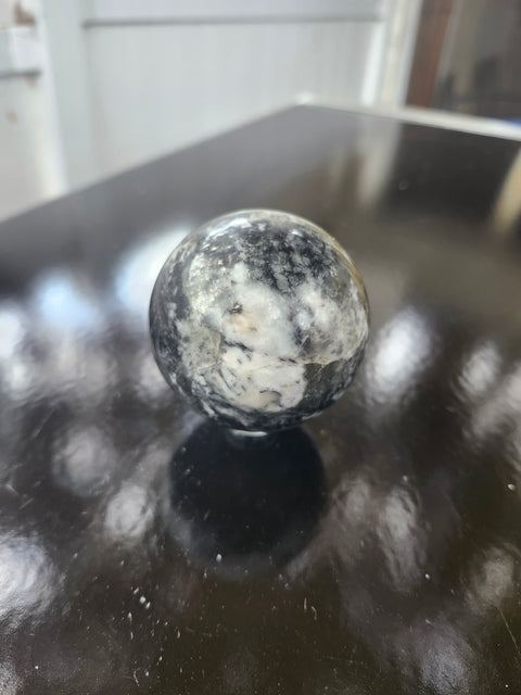 55.5mm, 2.18 inch, 8.5 ounce Serpentine sphere