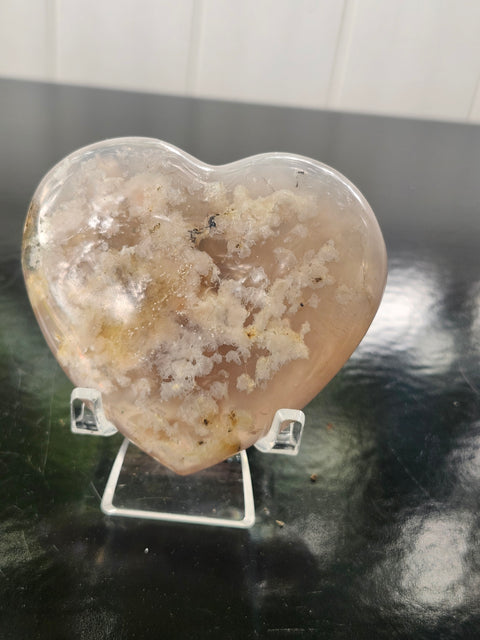 Flower agate heart! 4.5 ounces, 3 inches wide, 2.8 inches tall