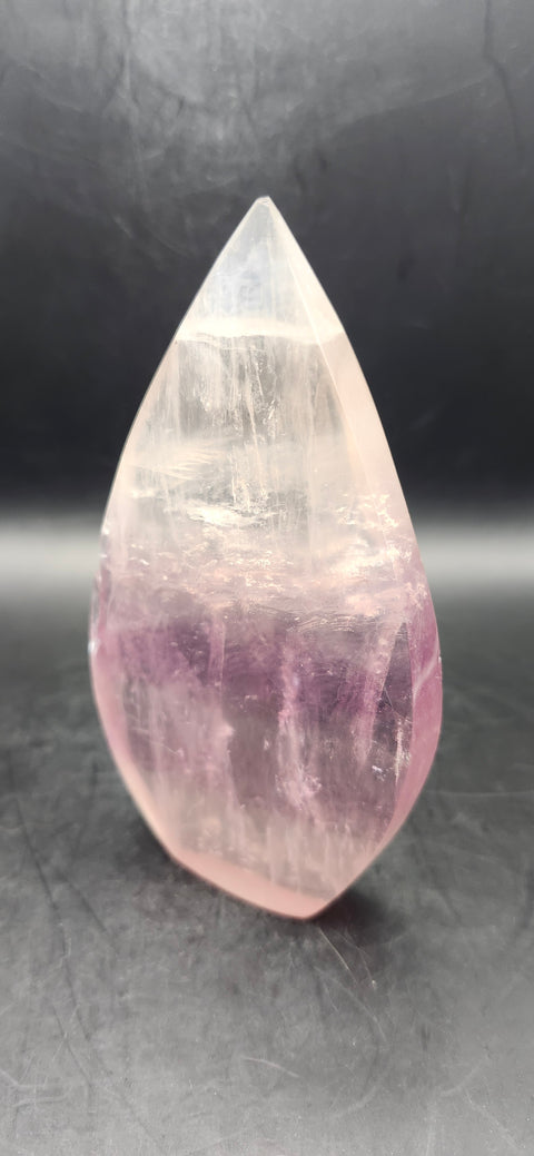 Florite tear tower! 4.3 inches tall, 2.3 wide, 8.3 ounces