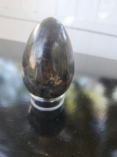 14.8 ounce, 3.5 inch Labradorite egg