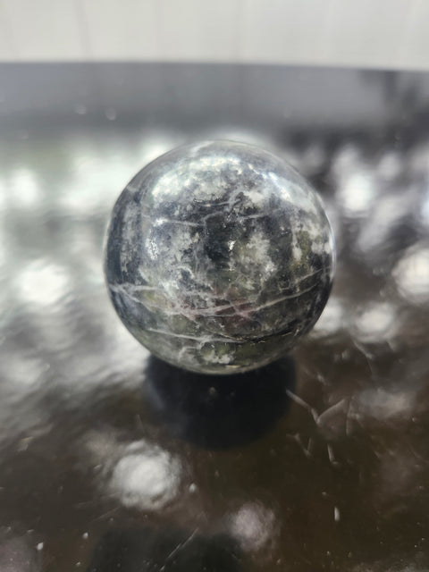 55.5mm, 2.18 inch, 8.5 ounce Serpentine sphere
