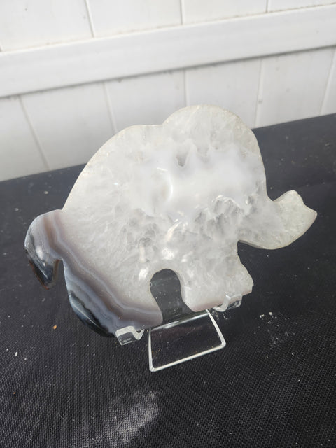 Druzy agate elephant 11 ounces, 5.5 inches wide, 4 inches tall