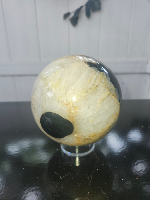 3.1 pound,97.7 mm, 3.84 inch druzy agate sphere