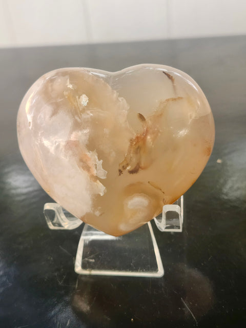 Flower agate heart! 5 ounces, 2.4 inches wide, 2.2 tall