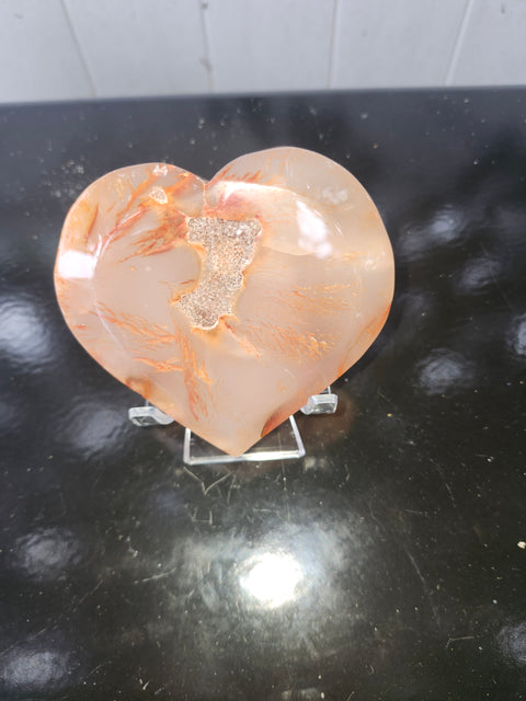 Druzy agate heart! 7 ounces, 3.5 inches