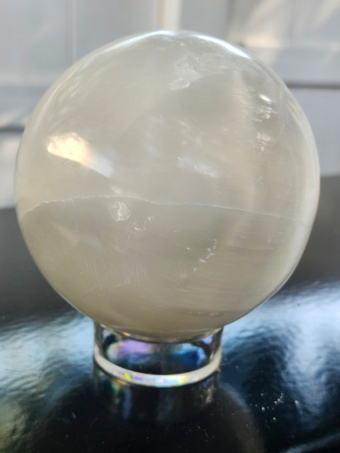 Selenite sphere! 2.3 pounds, 90mm, 3.57 inches