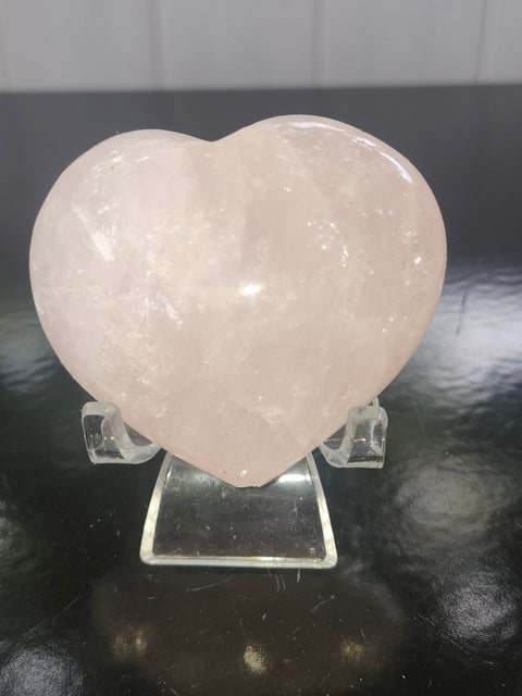 Rose quartz heart! 5 ounces, 2.6 inches wide, 2.3 inches tall