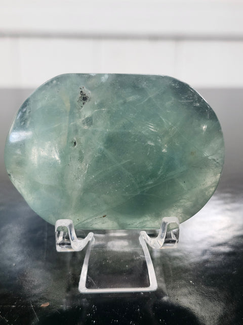 Green florite palm stone! 3.4 ounces, 2.5 inches wide, 1.8 tall