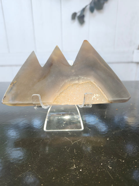 Druzy agate mountain carving! 6.3 ounces, 5 inches wide, 3 inchs tall