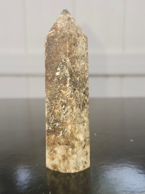 Ghost crystal tower with silver flash!! 3.6 ounces, 3.4 inches