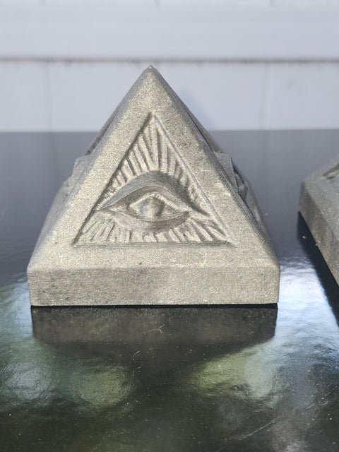 Evil eye Shungite pyramid! 70.5mm wide, 7.2 ounces