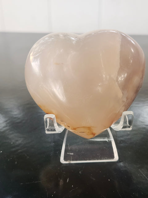 Flower agate heart! 5 ounces, 2.4 inches wide, 2.2 tall